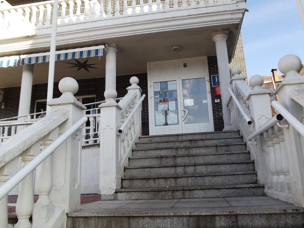 Montana Palentina Hotel Guardo Exterior photo